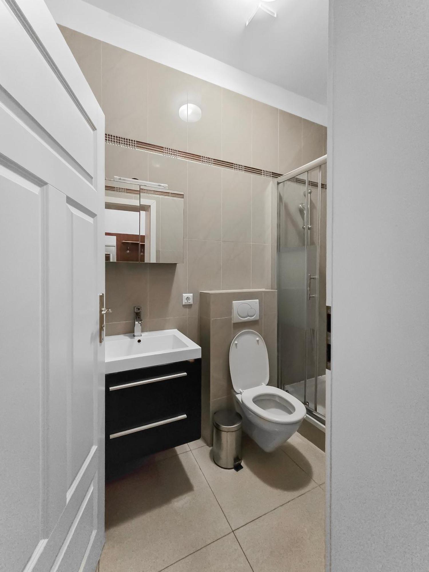 Charming One-bedroom Near Millennium Apartment Wien