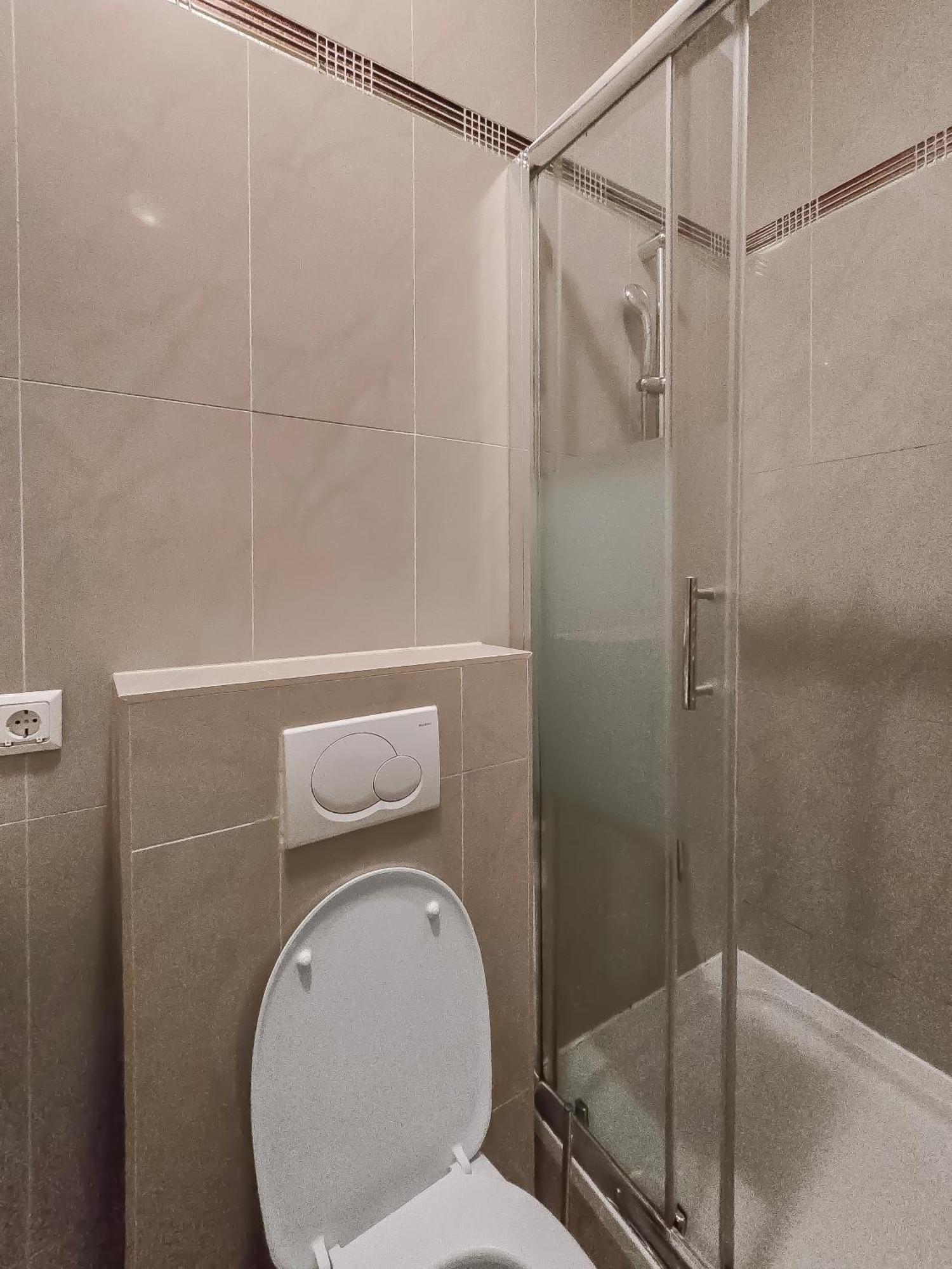 Apartment Charming One-bedroom Near Millennium