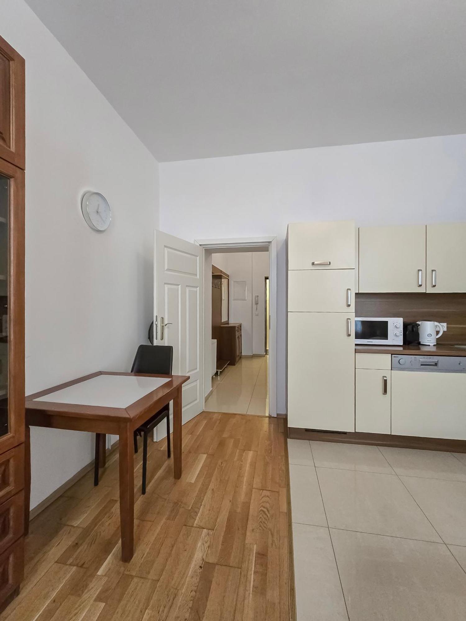 Charming One-bedroom Near Millennium Wien