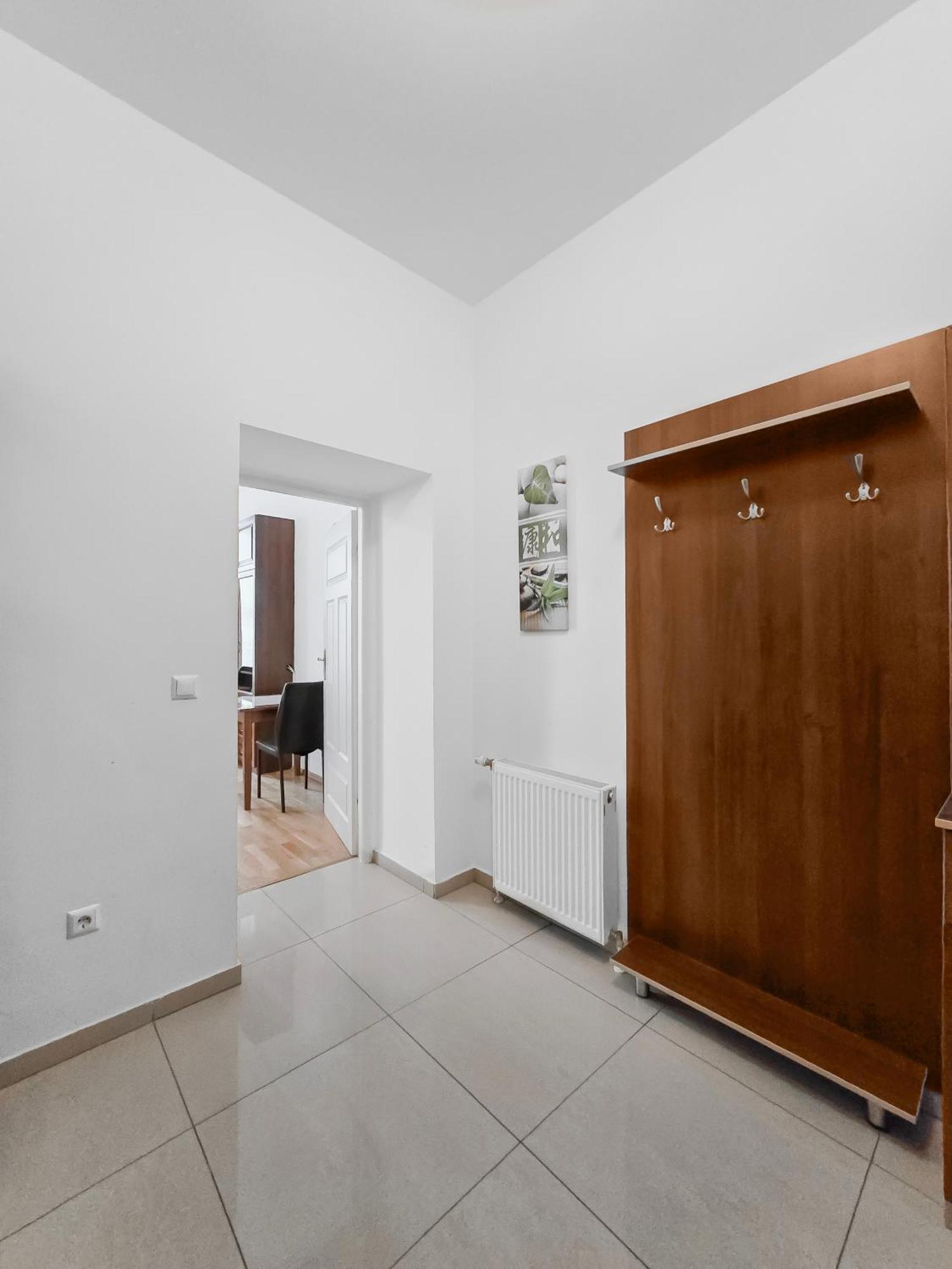 Charming One-bedroom Near Millennium * Wien